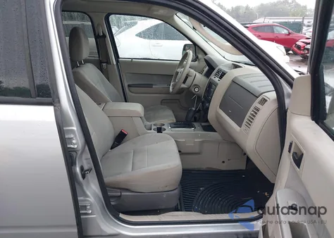 2011 Ford Escape Xlt from USA, damaged, VIN 1FMCU9DG5BKB13765